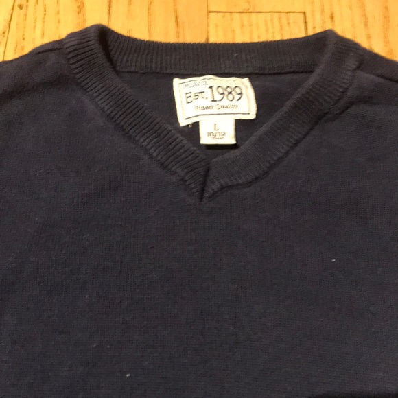 Old Navy Bundle Shirts - Picture 4 of 9